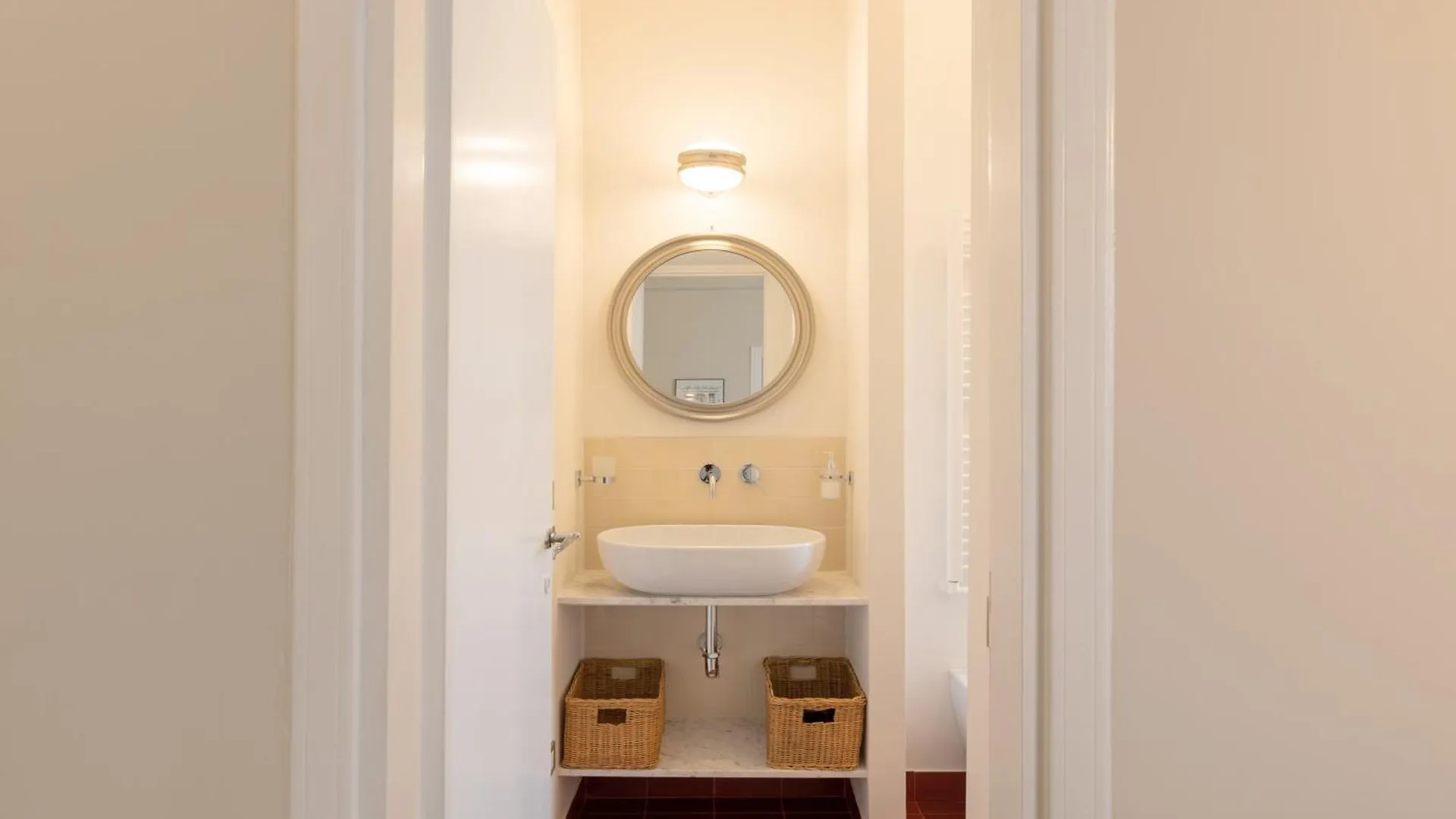 Newly Renovated Two-Room Apartment Milánó