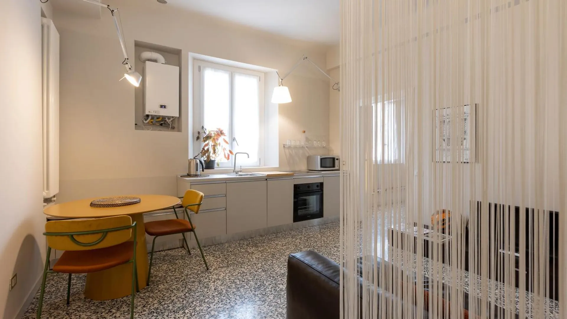 Newly Renovated Two-Room Apartment Milánó