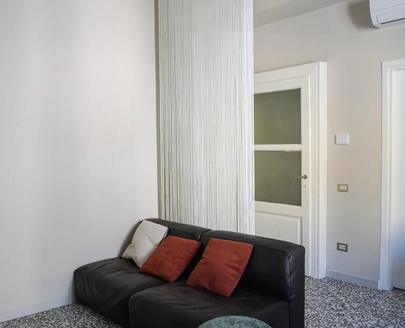Newly Renovated Two-Room Apartment Milan