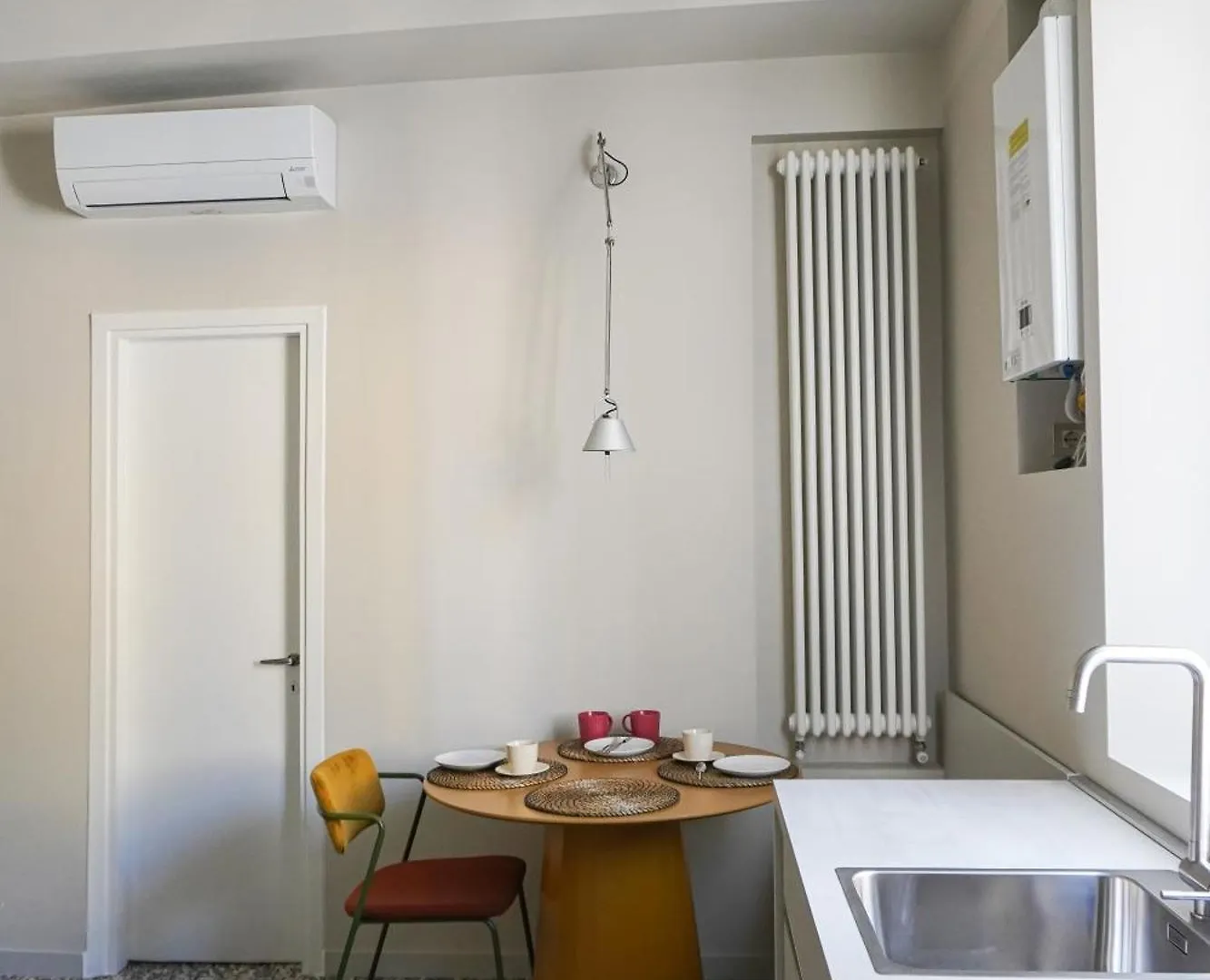 Newly Renovated Two-Room Apartment Milan